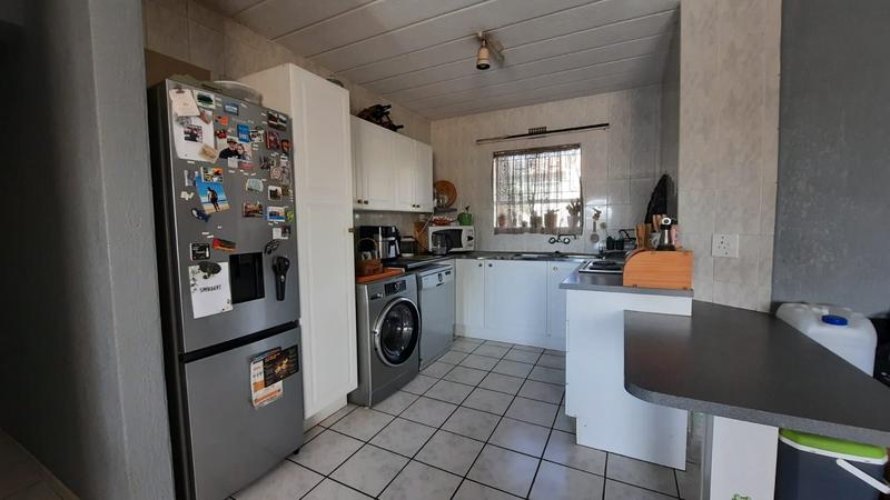 2 Bedroom Property for Sale in Vaalpark Free State